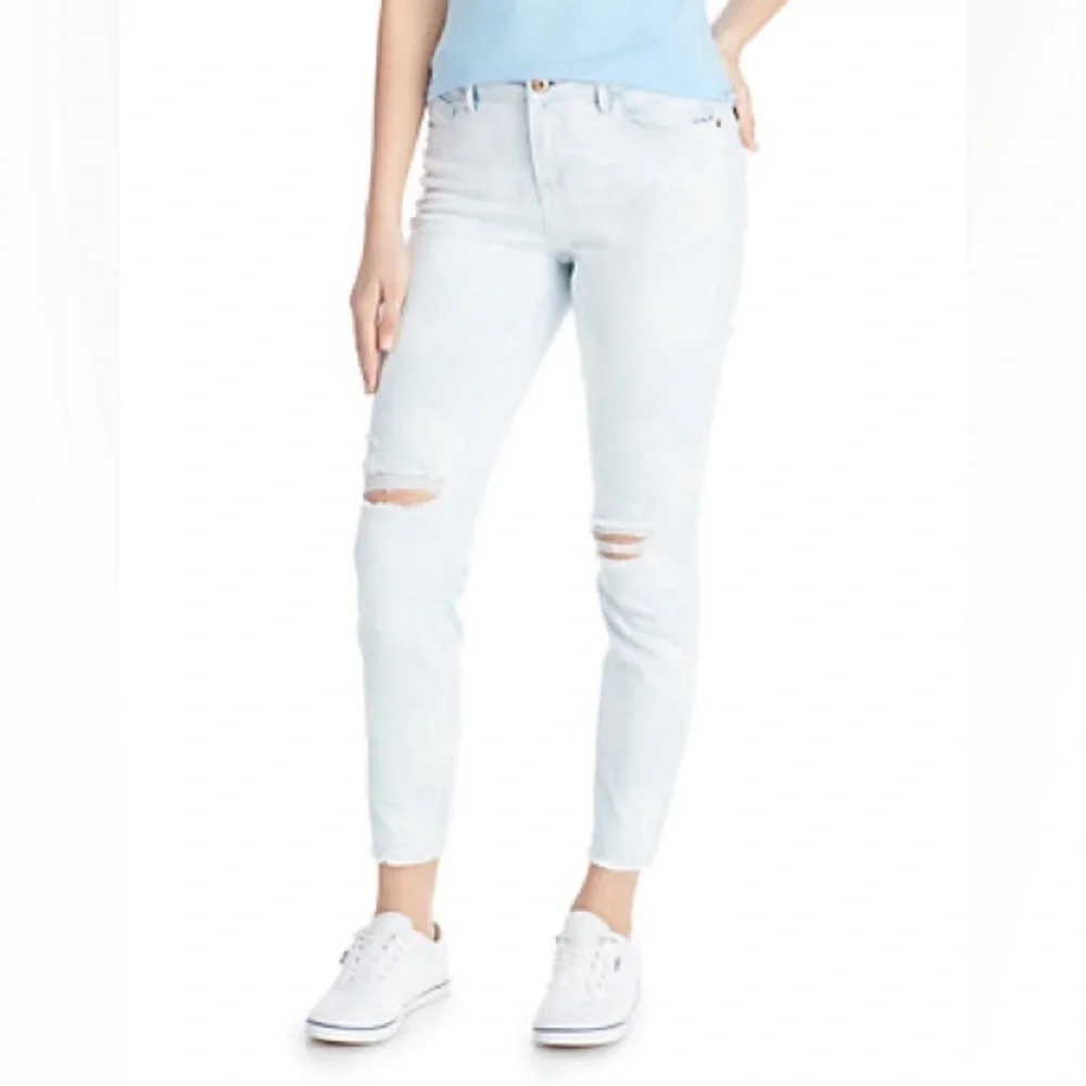 Paige Jeans Style:Verdugo Ultra skinny Ripped